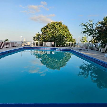 Montego Bay Club Apartments Kültér fotó