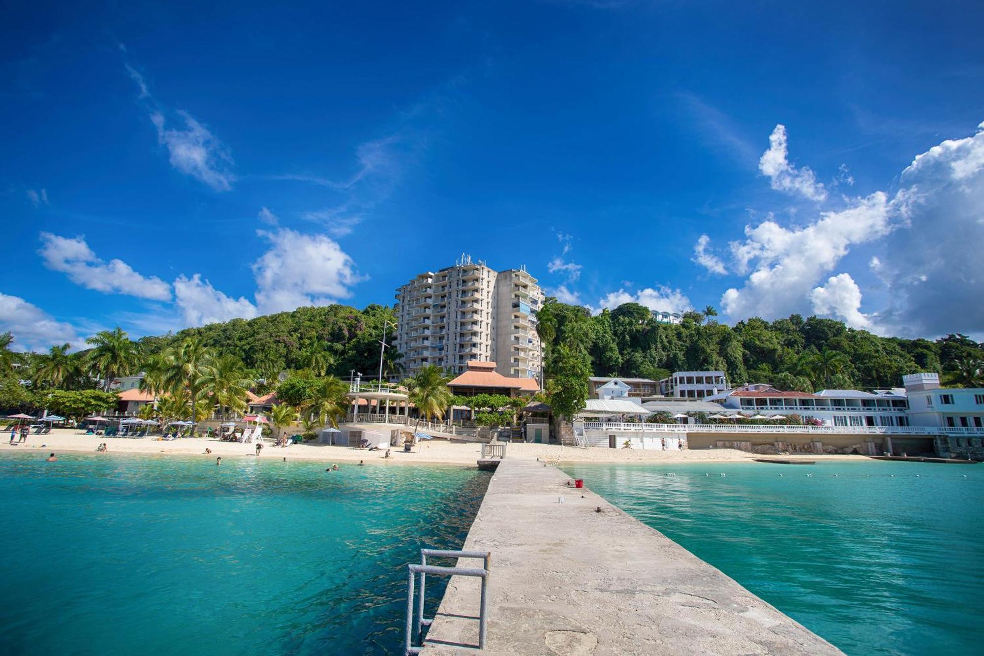 Montego Bay Club Apartments Kültér fotó