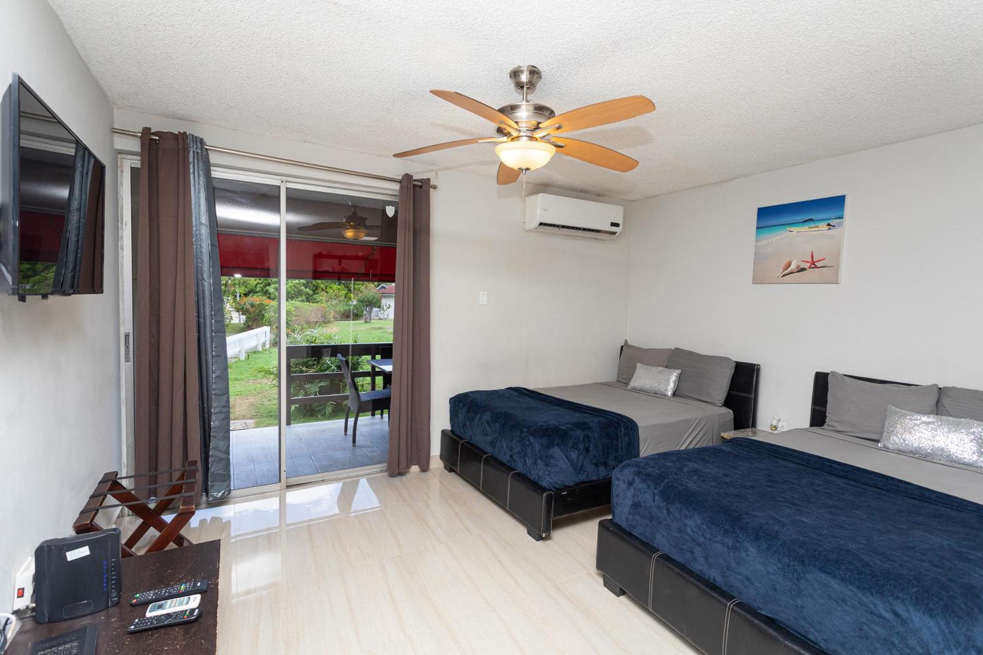 Montego Bay Club Apartments Kültér fotó