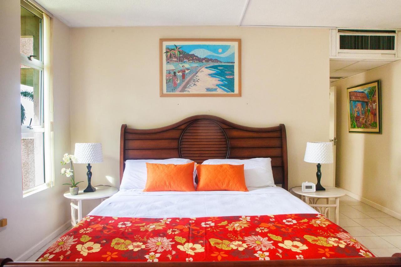 Montego Bay Club Apartments Kültér fotó